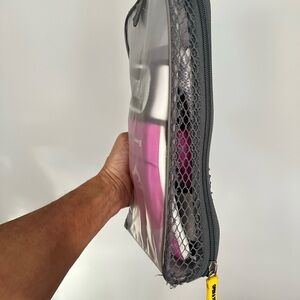 Ever last Woman’s MMA Evercool Kickboxing Gloves. Level II